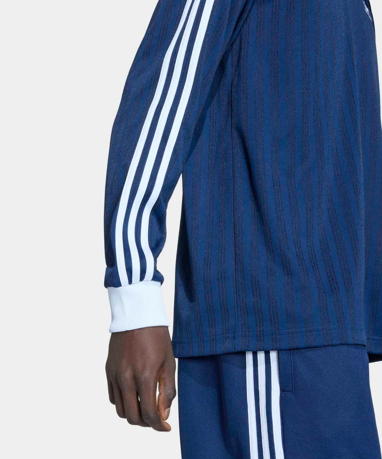 Мужская футболка с длинным рукавомиз жаккарда Adicolor Pique Soccer Adidas, Blue — фото 4