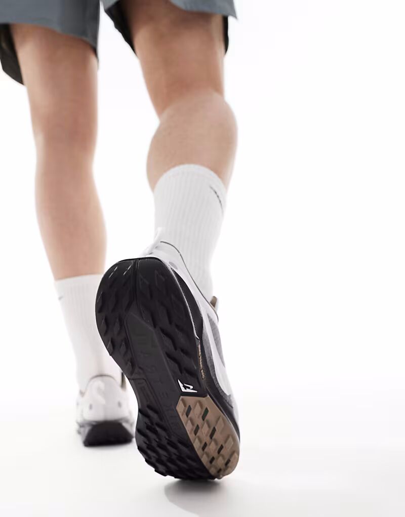 Кроссовки Nike Running ReactX Pegasus Trail 5 белого и черного цветов — фото 2