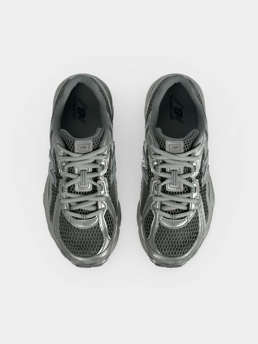 Кроссовки New Balance '740' в серебристо-сером и темно-сером цветах — фото 3