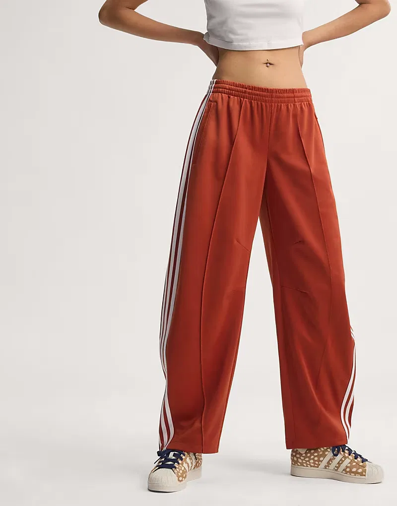 Брюки Adidas Originals Firebird Barrel Pants ярко-красный — фото 2