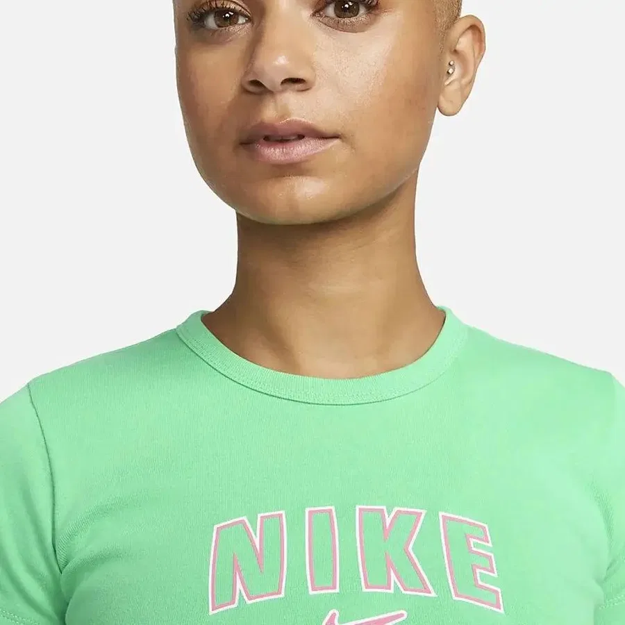 Футболка спортивная с коротким рукавом Nike Sportswear Graphic, Зеленый — фото 4
