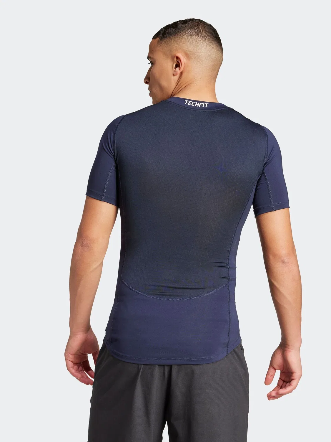 Футболка тренировочная TECHFIT adidas, синий — фото 2