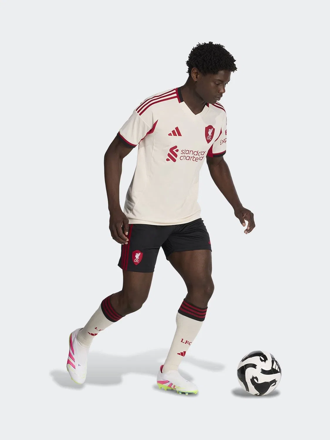 Шорты футбольные Liverpool FC Away adidas, черный — фото 3