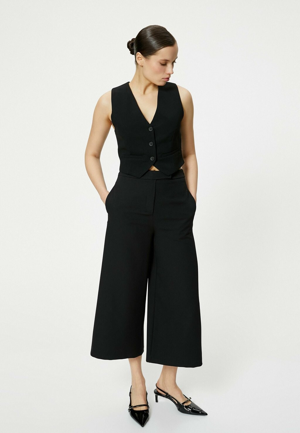 

Брюки Wide Leg Culotte Koton, черные