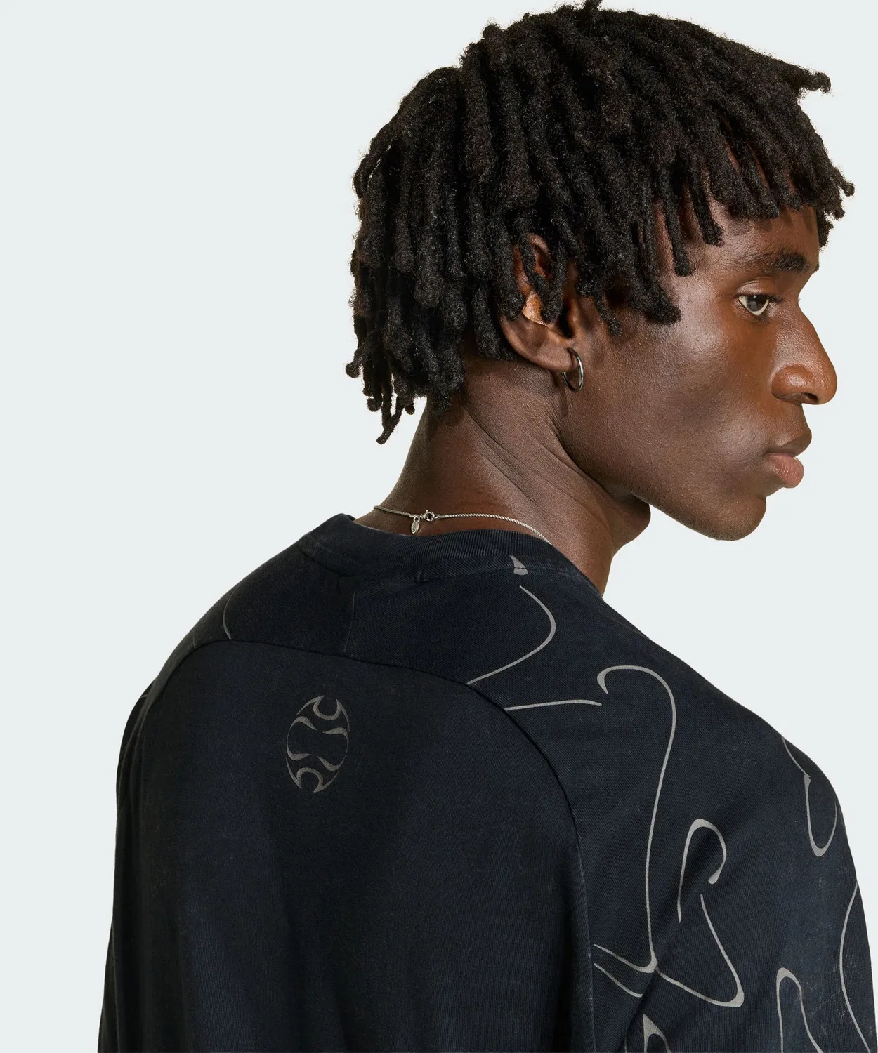 Мужская футболка с графическим принтом Adilenium Team Geist Adidas, Black — фото 4
