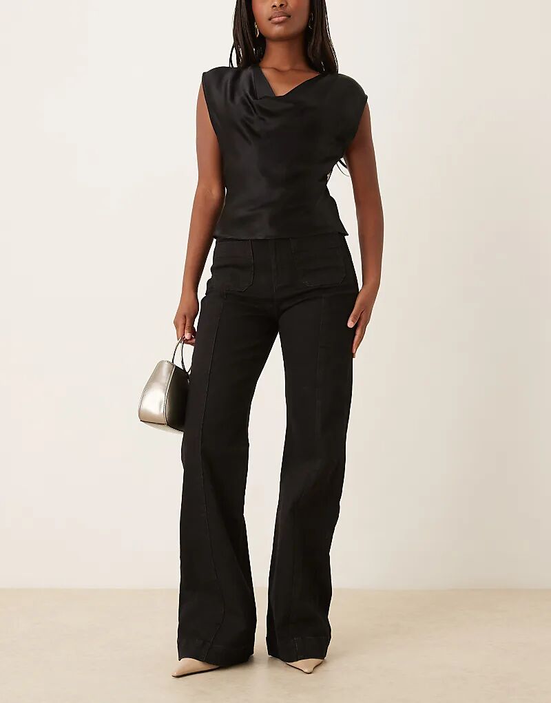 

Джинсы Gina Tricot с широкими штанинами и передними карманами, расклешенные, черного цвета