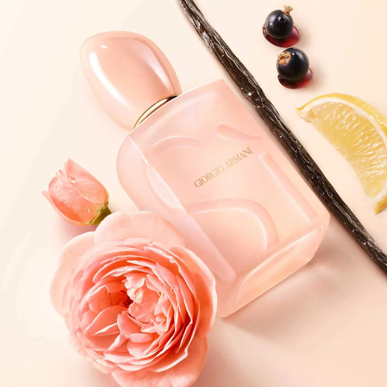 Парфюмерная вода ARMANI Si Pink Bloom, 100 мл, с цветочным ароматом — фото 3
