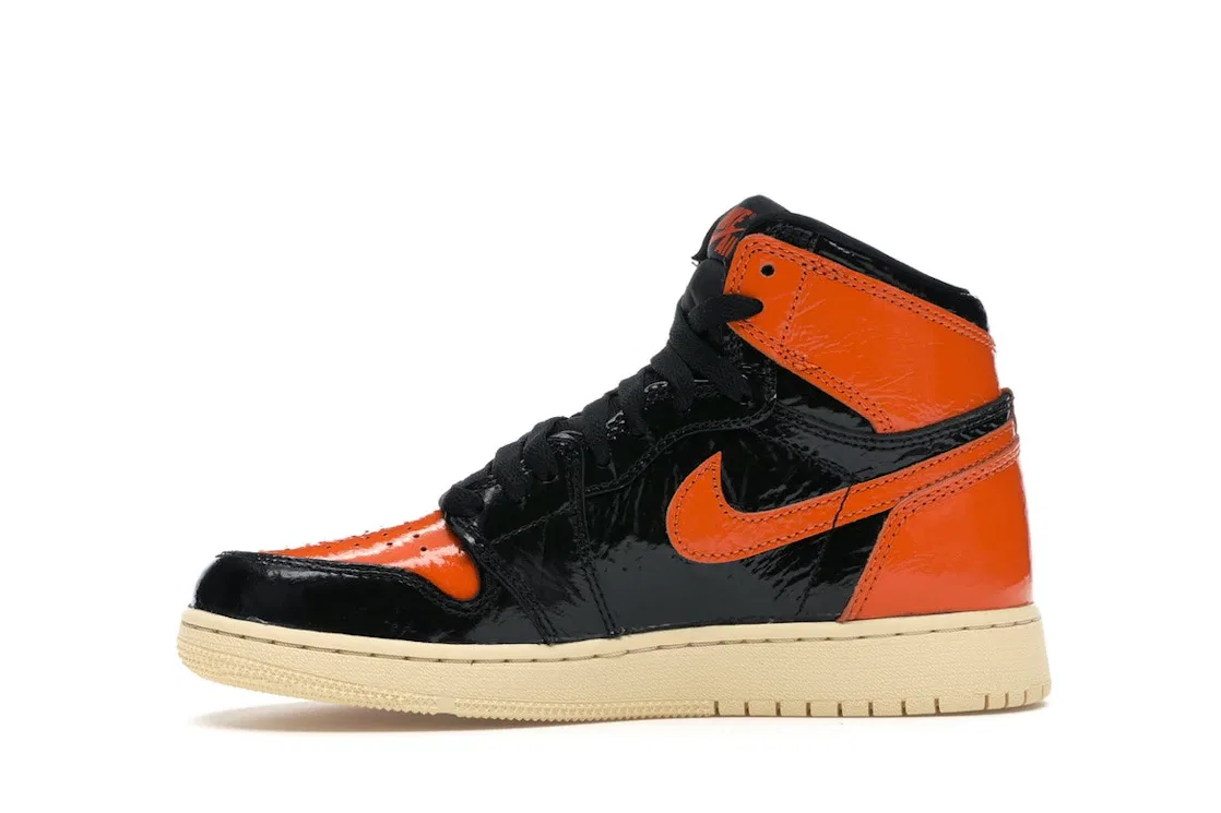 Детские кроссовки с принтом Jordan 1 Retro High Shattered Backboard 3.0 Jordan, Black/Pale Vanilla-Starfish — фото 3