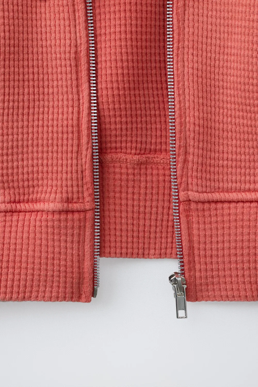 Укороченная толстовка с принтом "вафельный принт" для серфинга ZARA, Red — фото 4