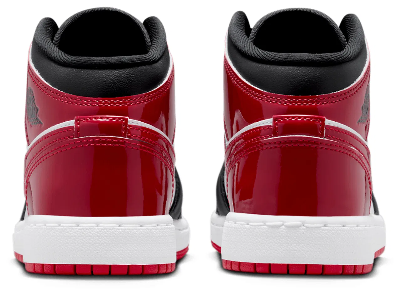 Кроссовки для мальчиков Air 1 Mid SE Jordan, цвет White/Varsity Red/Black — фото 3