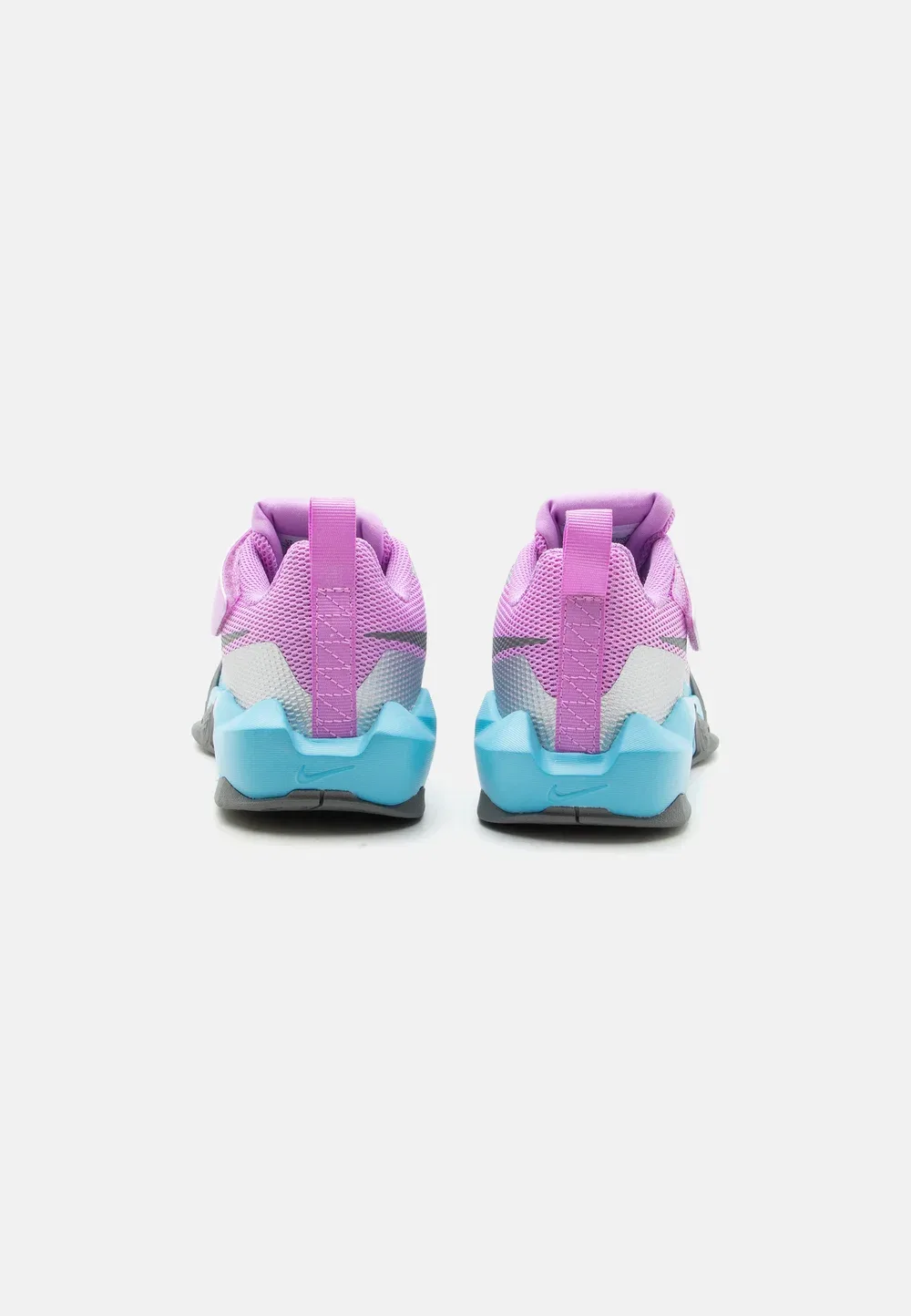 Баскетбольные кроссовки St Dynamite унисекс Nike Performance, Fuchsia Glow/Smoke Grey/Baltic Blue/Metallic Silver-Coloured — фото 3