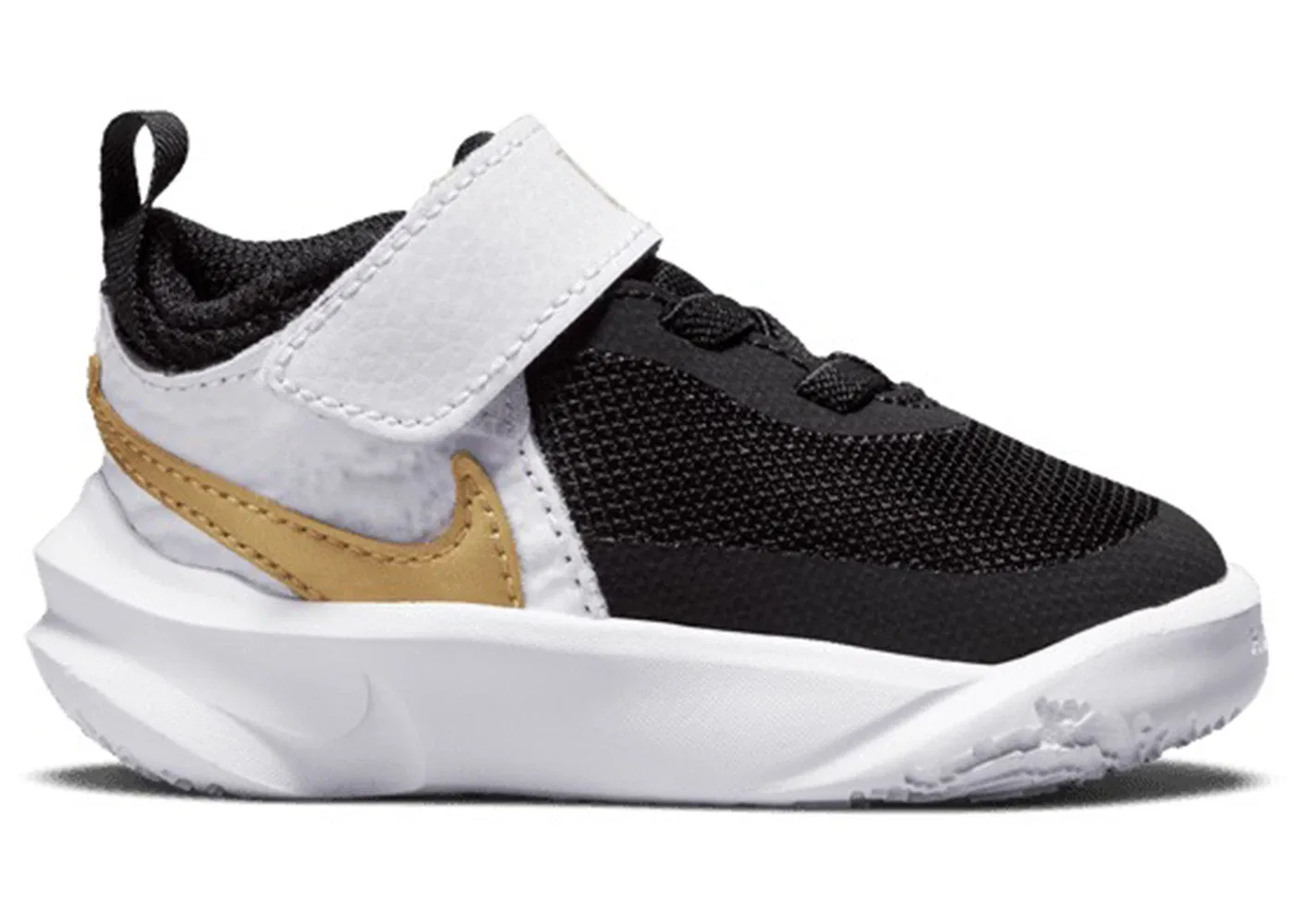 Детские кроссовки для активного отдыха Nike Team Hustle D 10 Nike, Black/White/Photon Dust/Metallic Gold