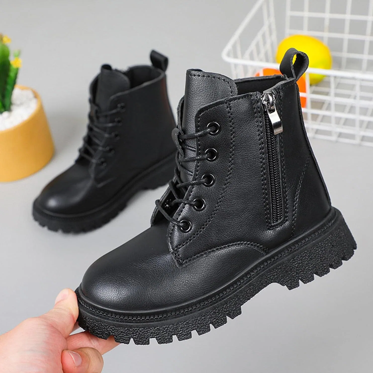 Детские ботинки для девочек на шнуровке IWIHMIV, Black — фото 2