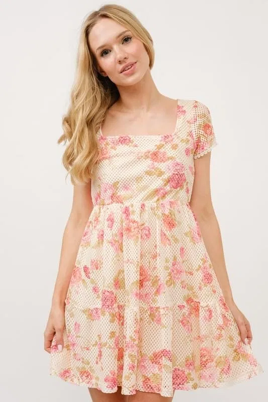 Женское платье с цветочным принтом и сеткой Square Neck Tiered Floral Fishnet Dress, Multi — фото 2