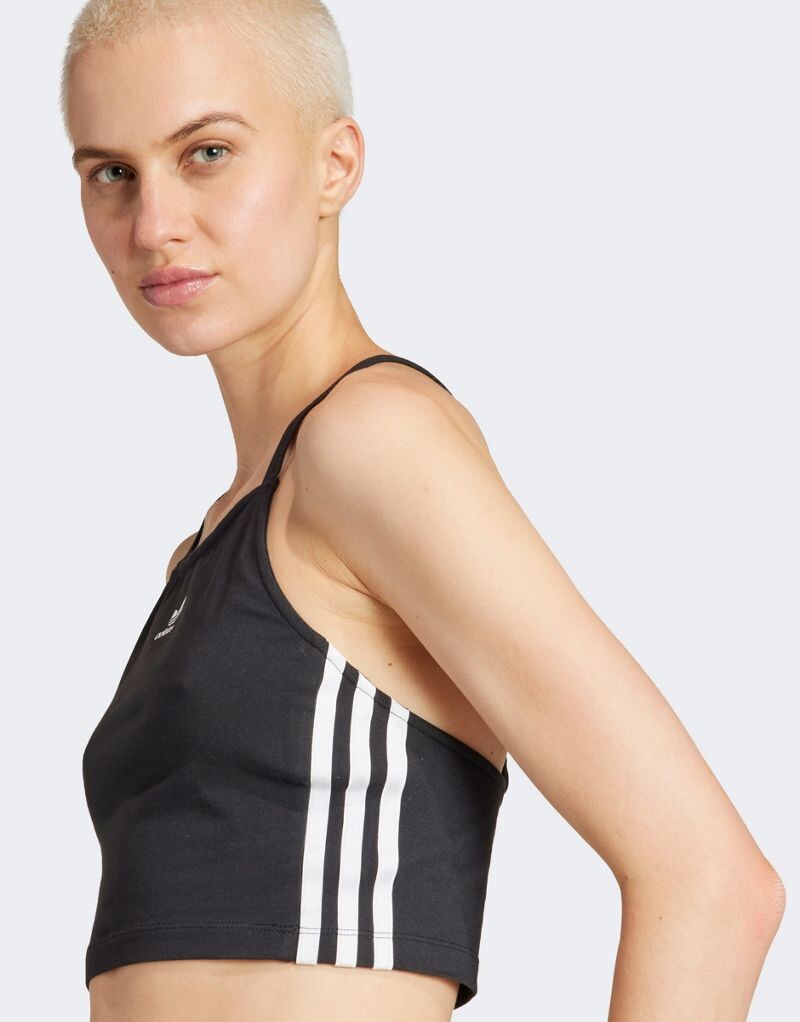 

Черный укороченный топ с длинными рукавами и тремя полосками adidas Adicolor