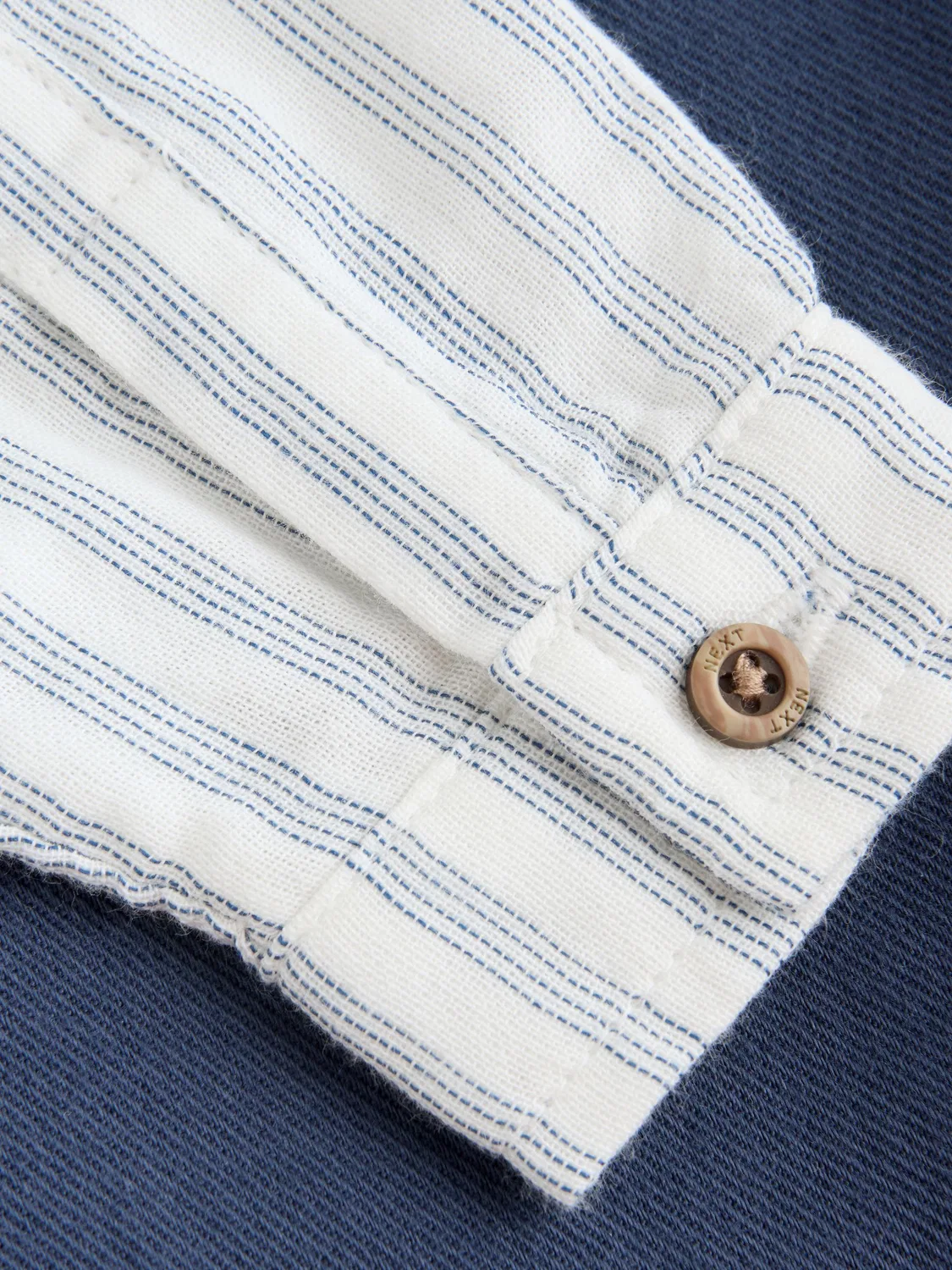 Комбинезон и боди из хлопка, модель Navy Blue Woven Cotton Baby Dungaree and Bodysuit Set Next, темно-синий — фото 4
