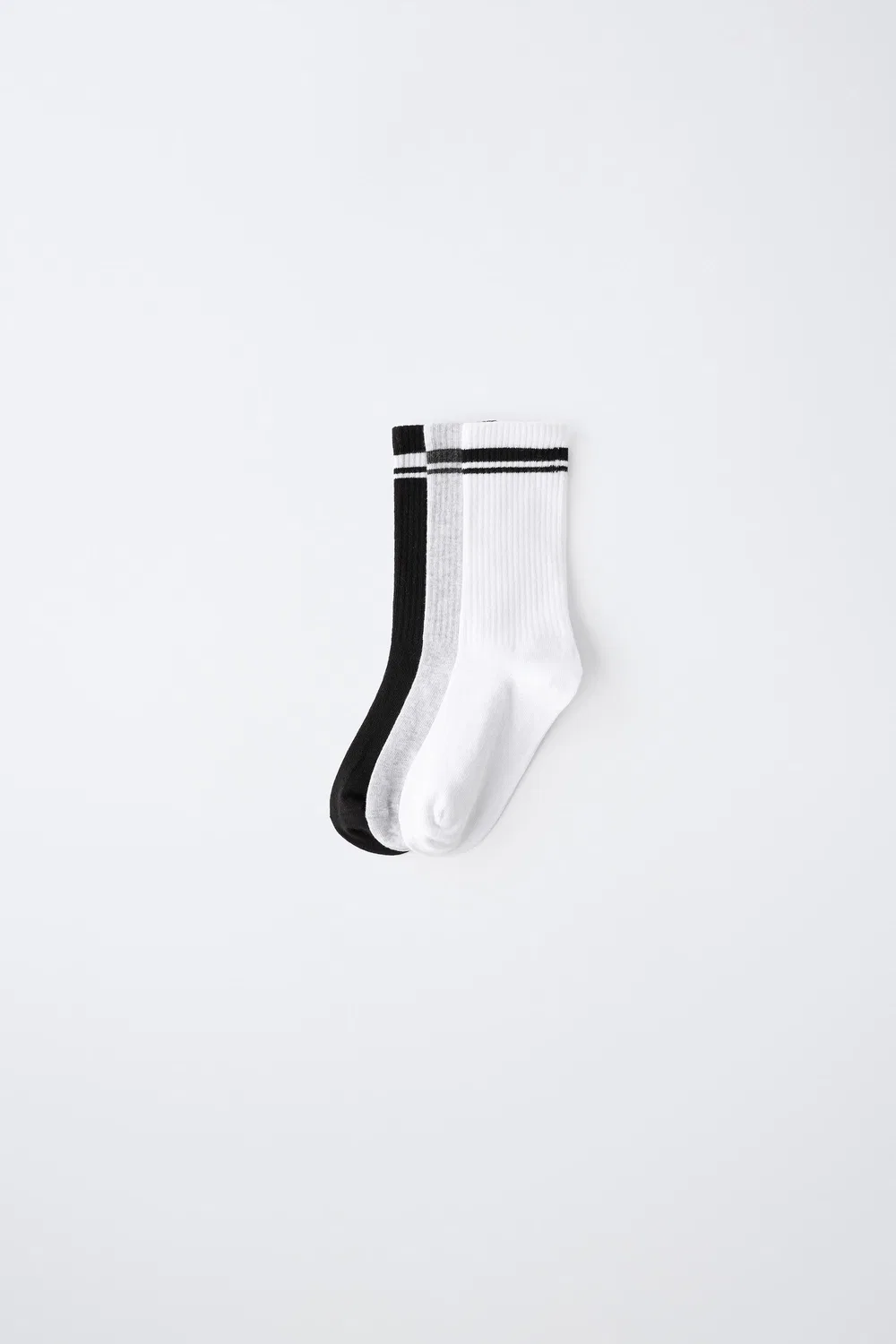 Набор из 3 спортивных полосатых носков средней длины. ZARA, Black/White