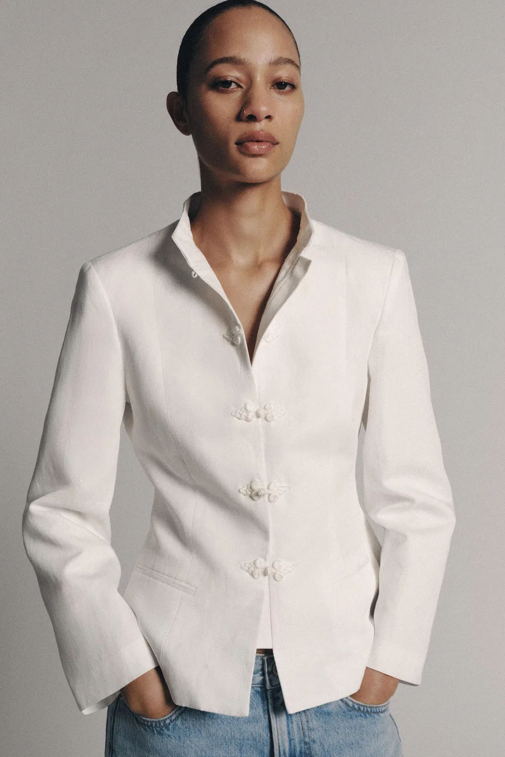 Блейзер с баской из коллекции ZW с застежкой-бабочкой. ZARA, Oyster-white — фото 2