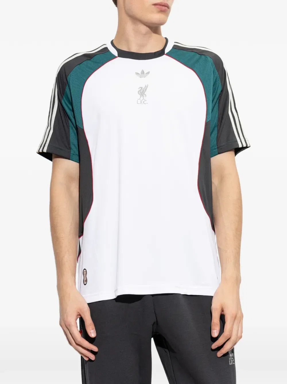 Футболка adidas Teengeist Liverpool FC, белый — фото 3