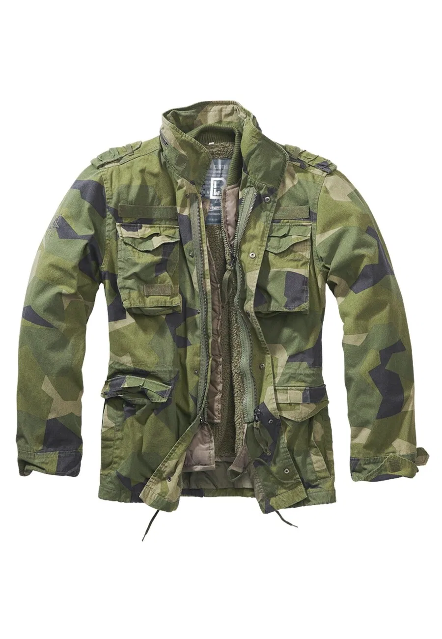 Куртка Brandit Between-Season Jacket 'Giant' в цветах хаки, оливковый и тростниковый