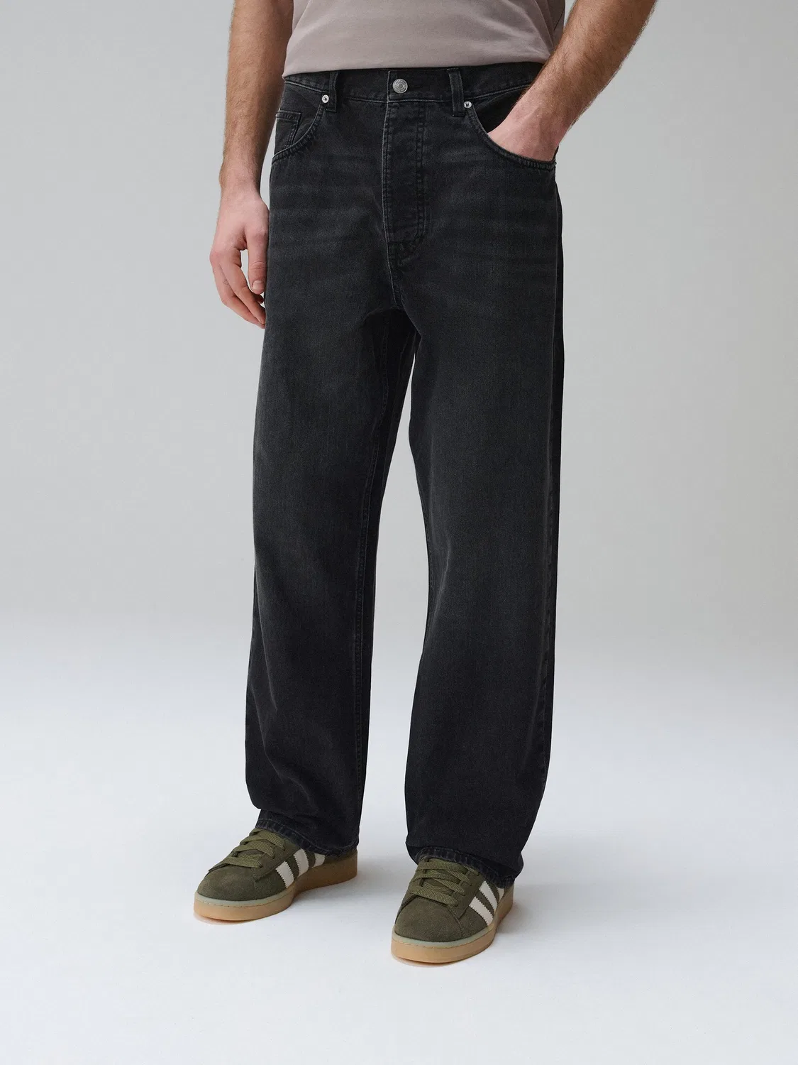 Джинсы свободного кроя Authentic Jeans от Next, черный