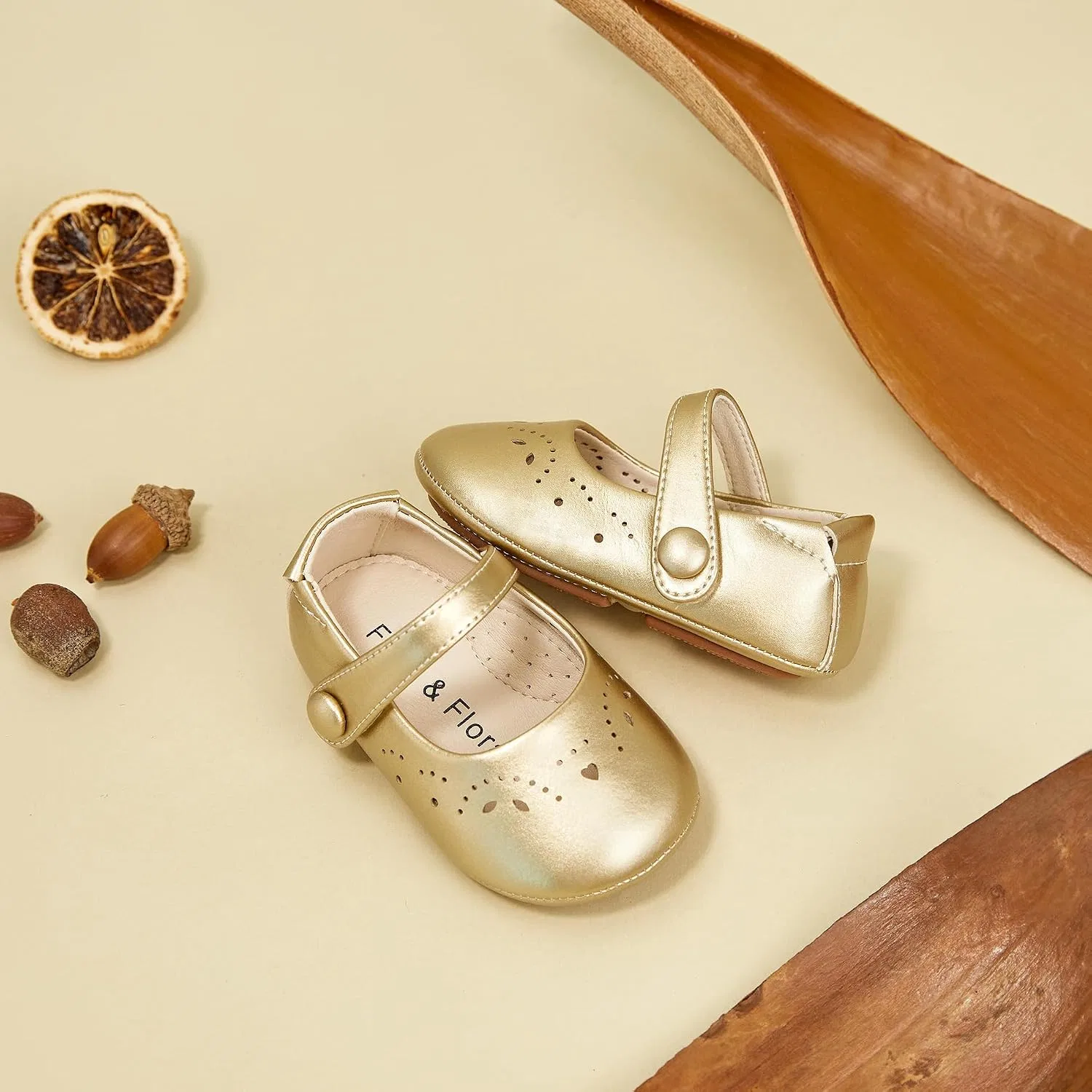Детские туфли Мэри Джейн на мягкой подошве Moccasins Rubber Sole Crib Shoes Felix & Flora, Gold — фото 3