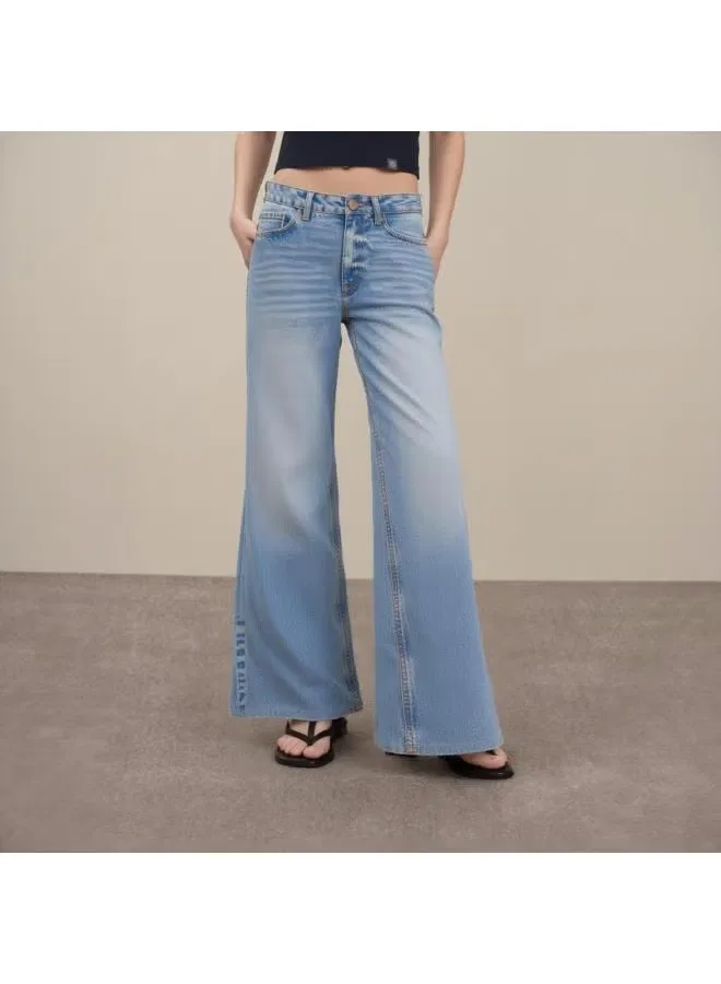 Джинсы свободного кроя с потертостями Zara, голубой — фото 2
