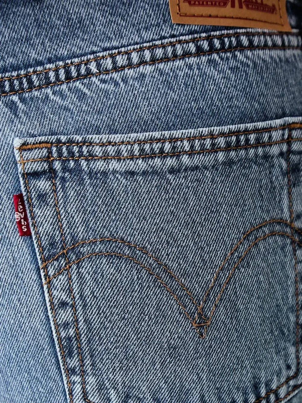 Джинсы прямого кроя средней потертости Levi's, синий — фото 3