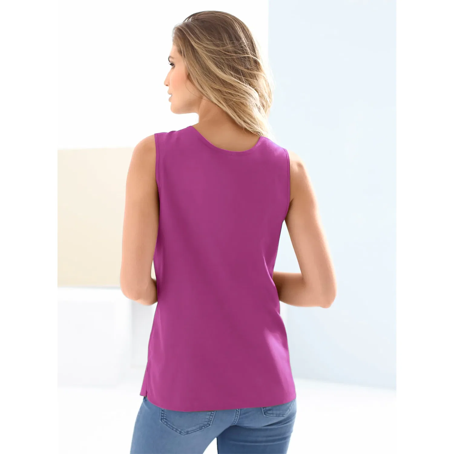 Женская блуза с круглым вырезом Classic Basics, Fuchsia — фото 2