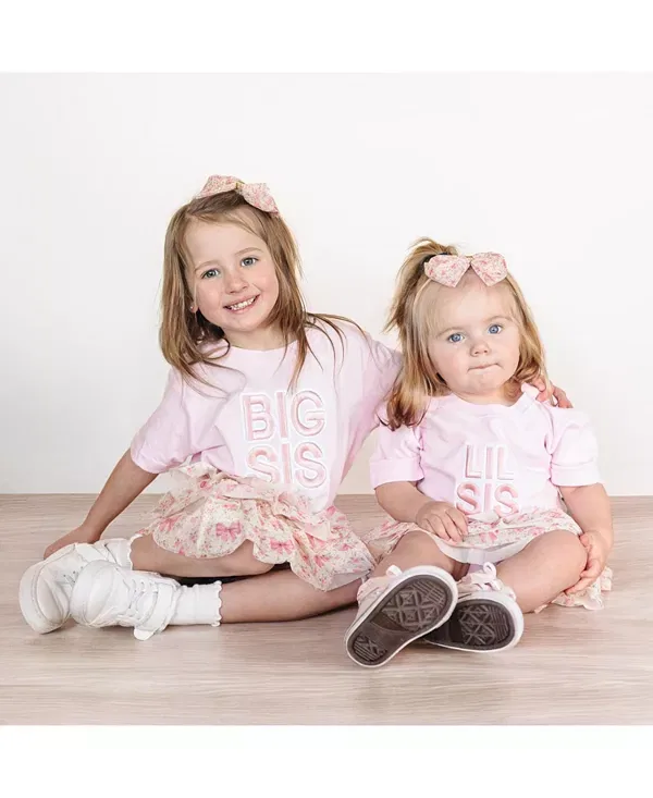 Детский комбинезон для девочек с вышивкой Lil Sis Sweet Wink, Ballet Pink — фото 4