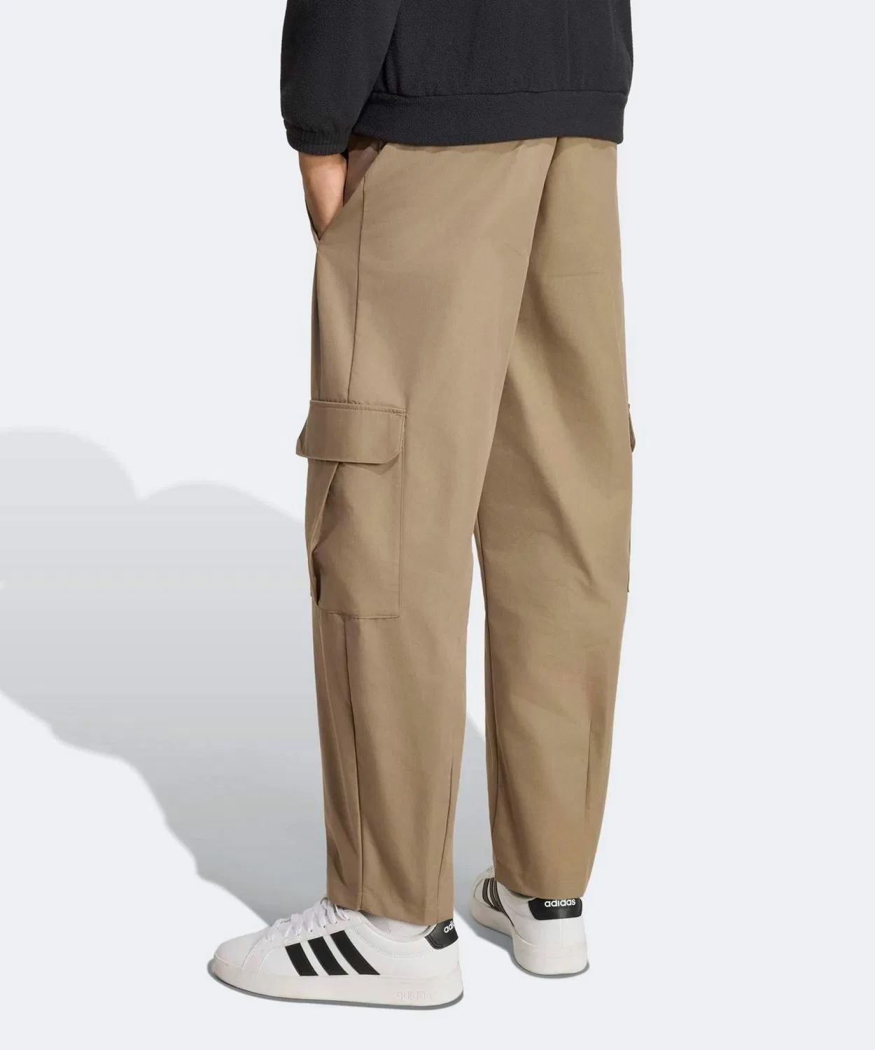 Детские спортивные брюки свободного кроя с принтом Future Icon Barrel Shape Cargo Long Length Adidas, Beige — фото 4