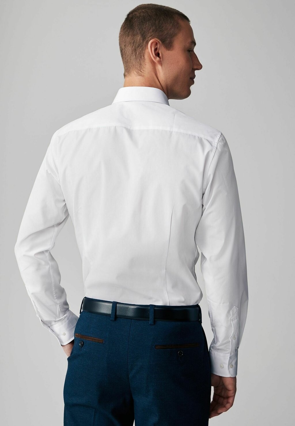 Официальная рубашка CREASE RESISTANT SINGLE CUFF 5 PACK SINGLE CUFF Next, белый — фото 2