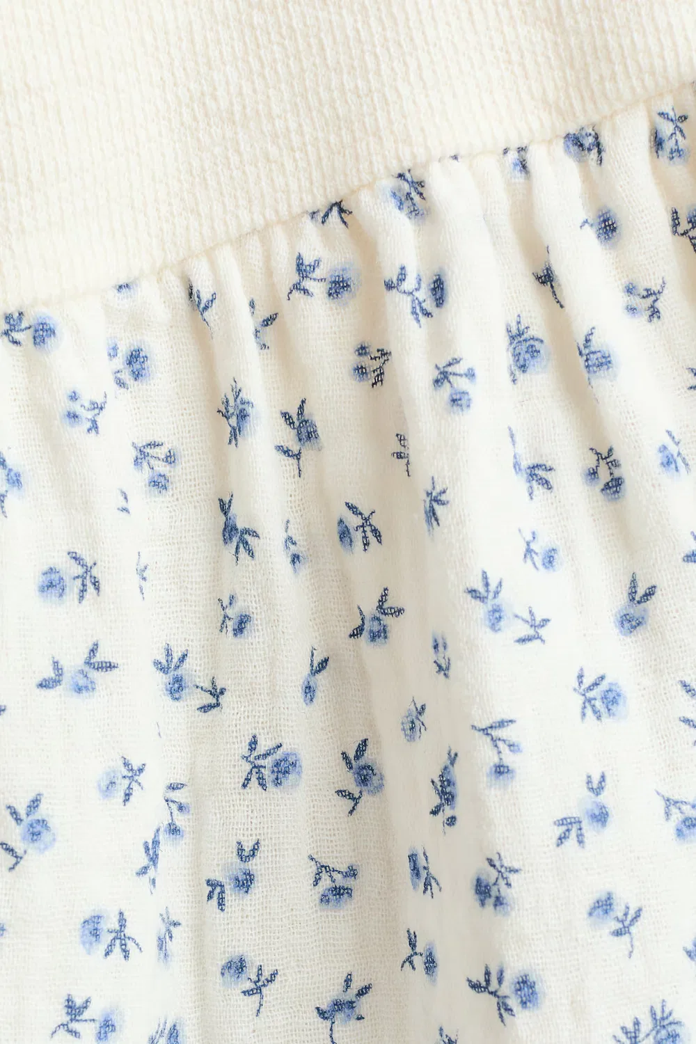 Хлопковое платье с муслиновой юбкой H&M, Cremefarben/Geblümt — фото 3