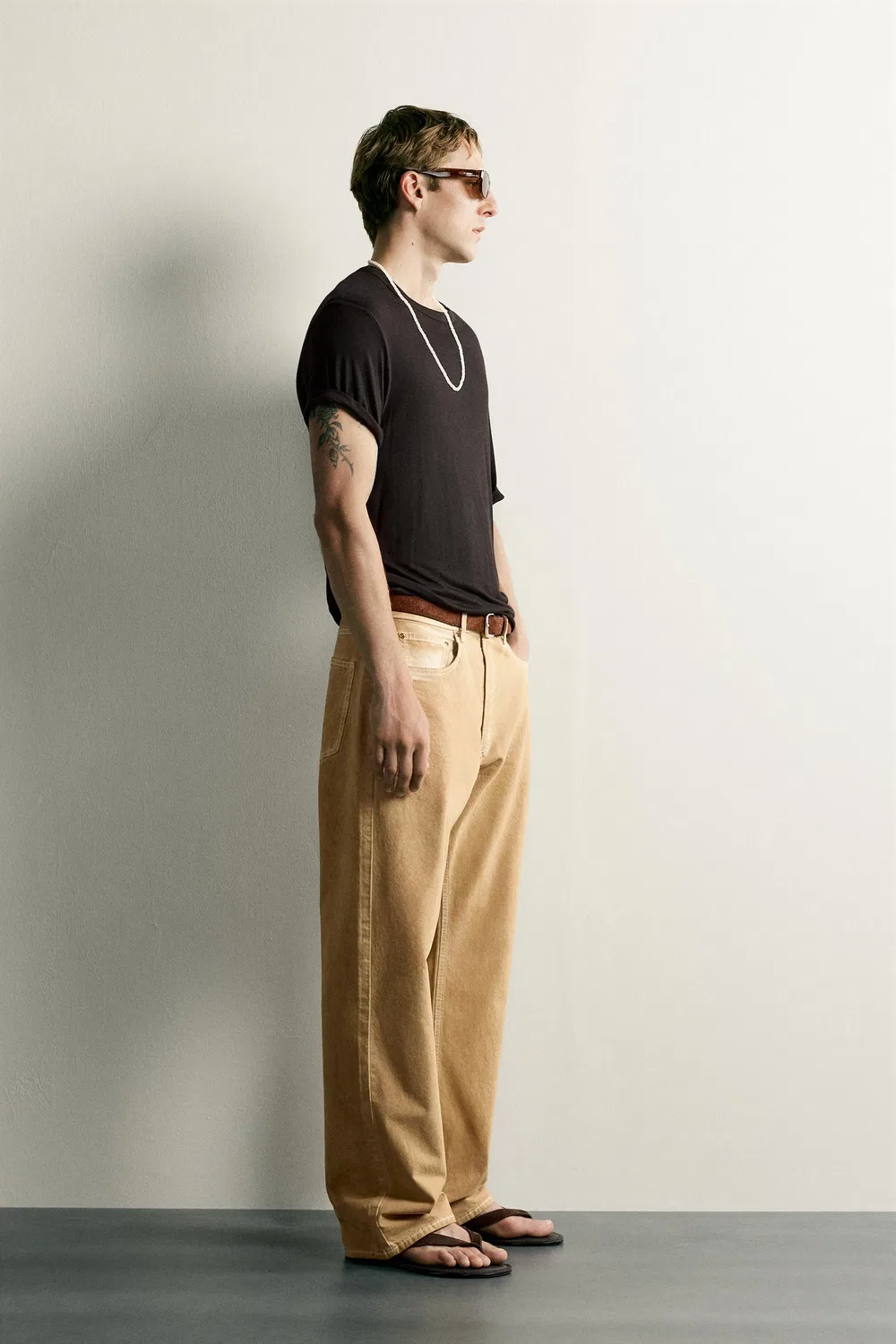 Свободные джинсы с неравномерной стиркой ZARA, Ochre — фото 4