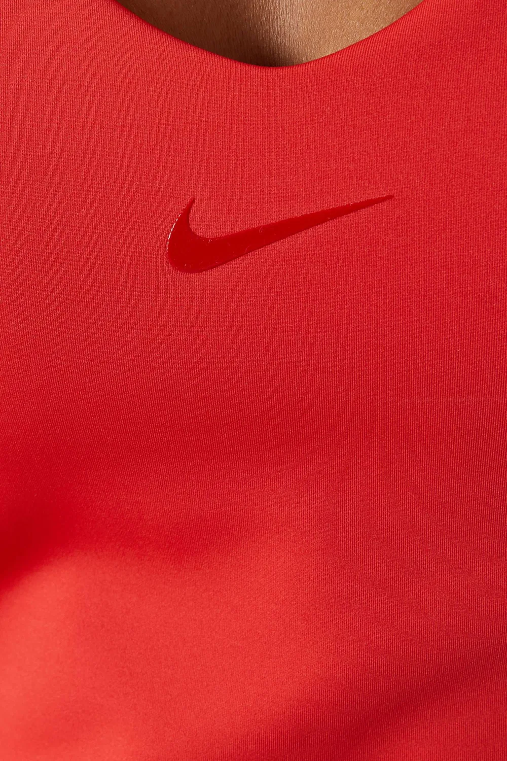 Спортивный топ-бра с мягкими чашками Nike, красный — фото 4