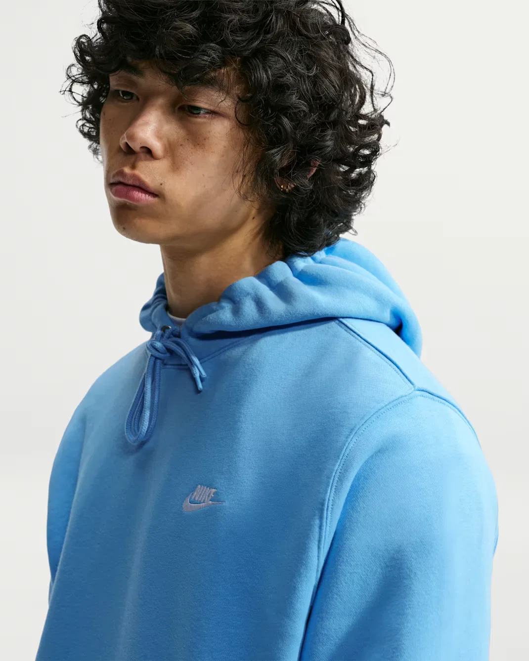 Мужская флисовая толстовка с капюшоном Nike Club, Football Blue/Football Blue/White — фото 3