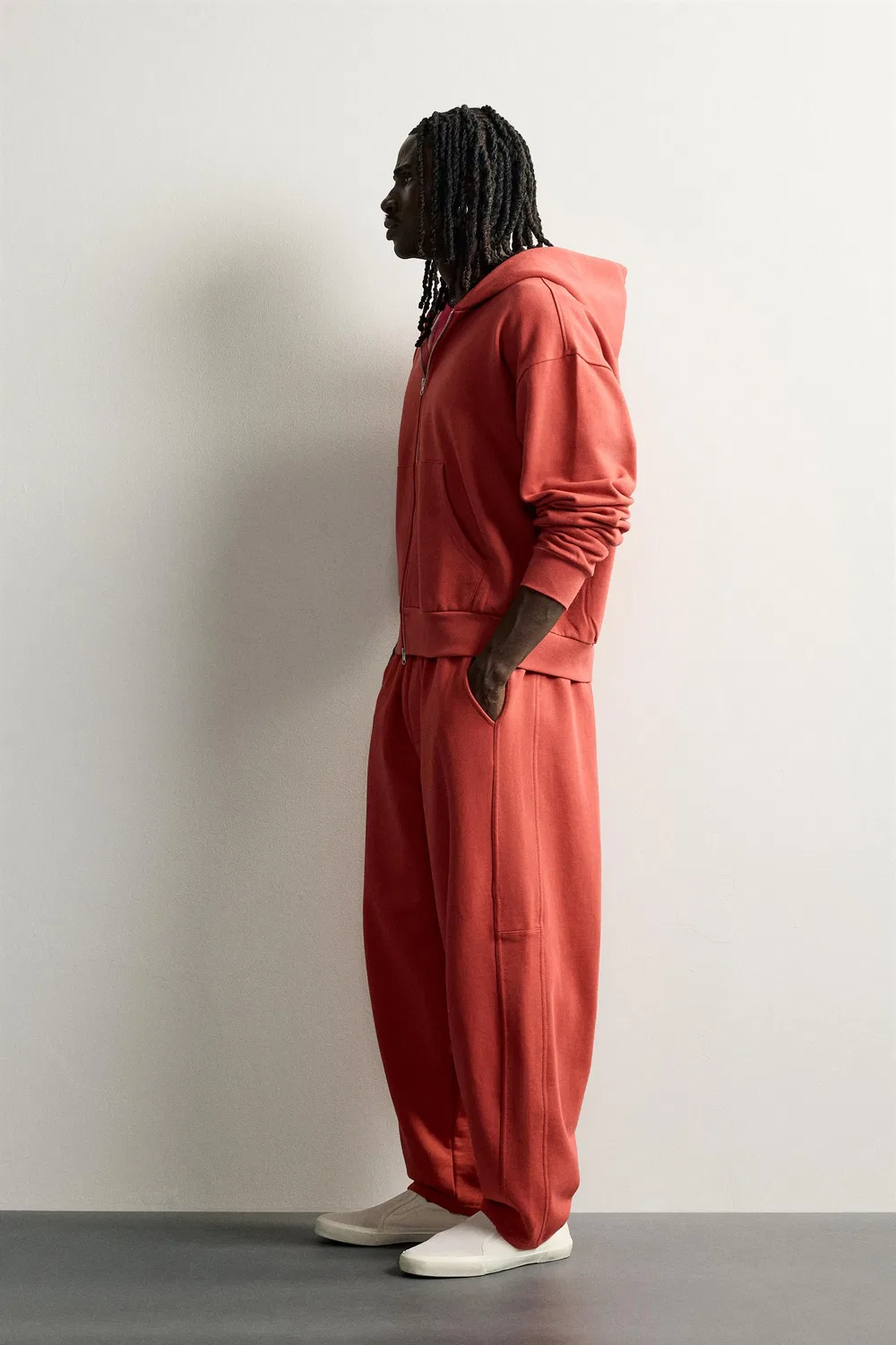 Простая толстовка свободного кроя на молнии. ZARA, Red — фото 4