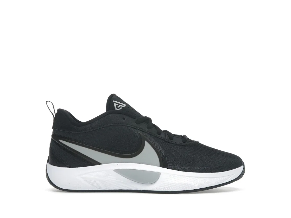 Детские кроссовки для мальчиков баскетбольные Nike Giannis Zoom Freak 6 Nike, Black/White/Gunsmoke/Flat Silver