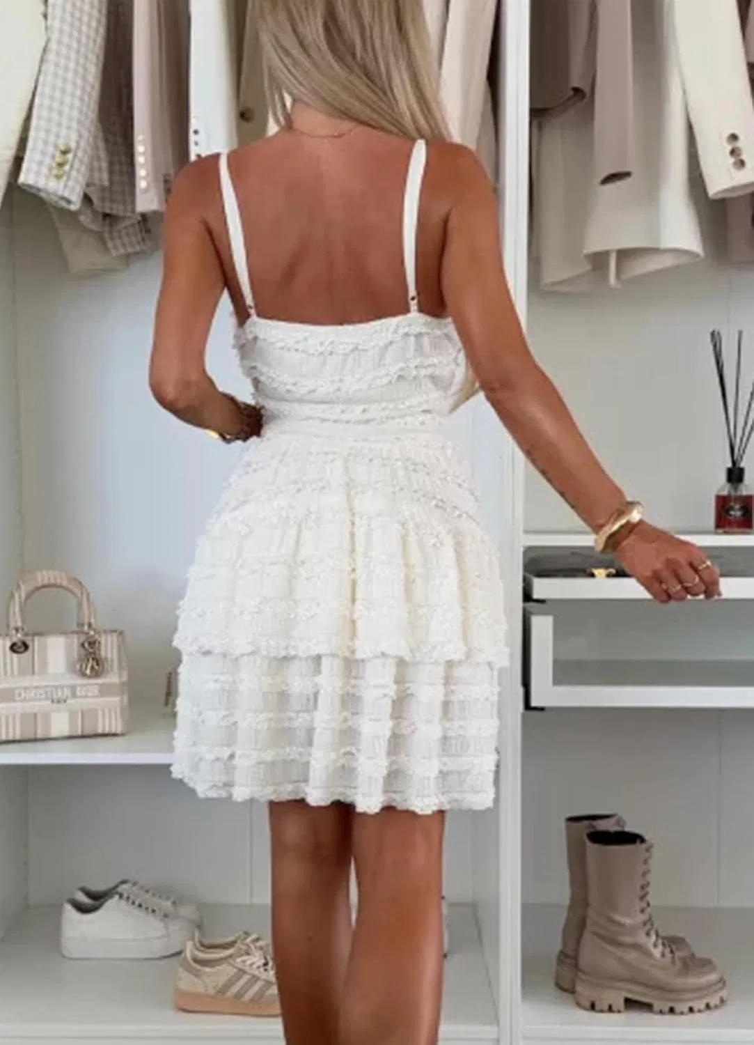 Женское мини-платье кружевное с V-образным вырезом, White — фото 4
