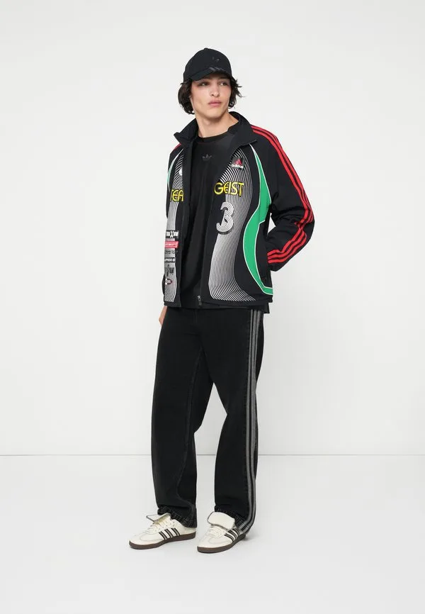 Легкая куртка Adidas Originals, Black/Green/Better Scarlet — фото 3