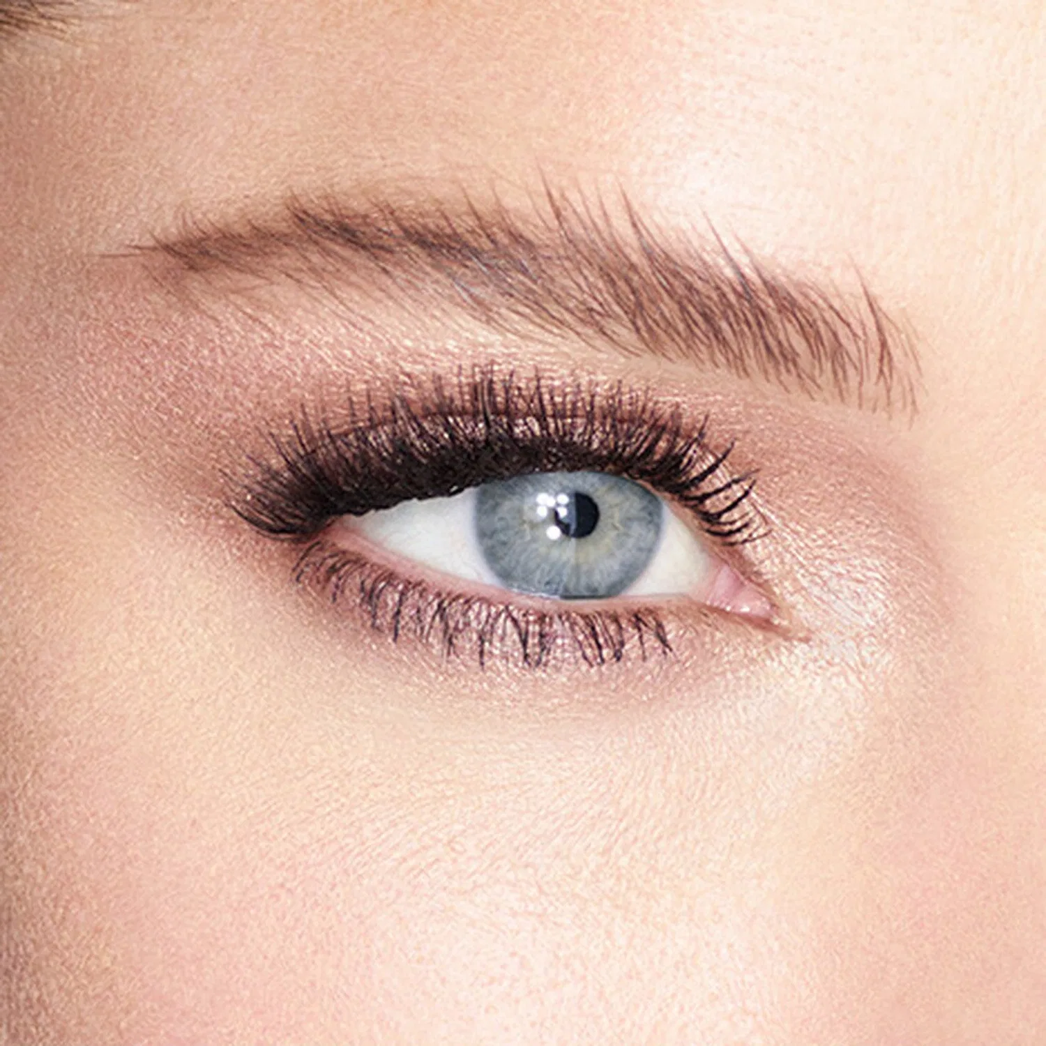 Тени для век Eyes to Mesmerise Charlotte Tilbury, Champagne — фото 2