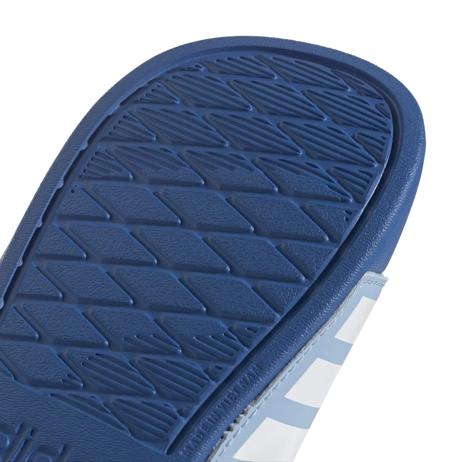 Детские шлепанцы для мальчиков с ремешком Adilette Estrap Adidas, Clear Sky Cloud White Bright Royal — фото 4