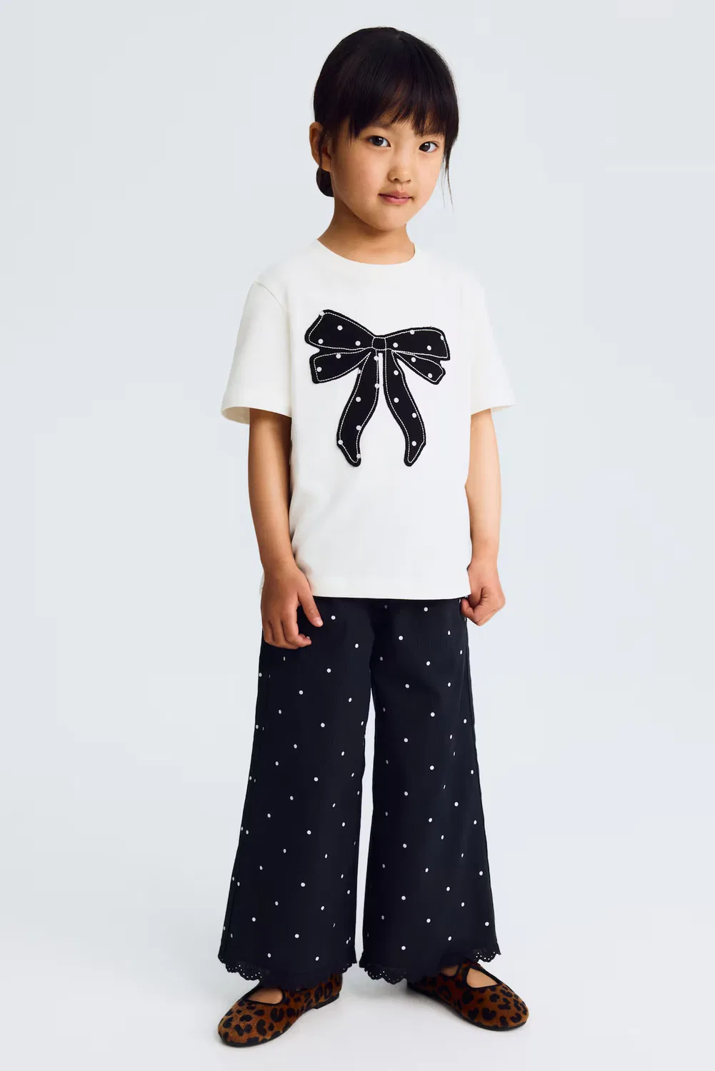 Брюки из жатой ткани с кружевной отделкой H&M, Dunkelgrau/Gepunktet