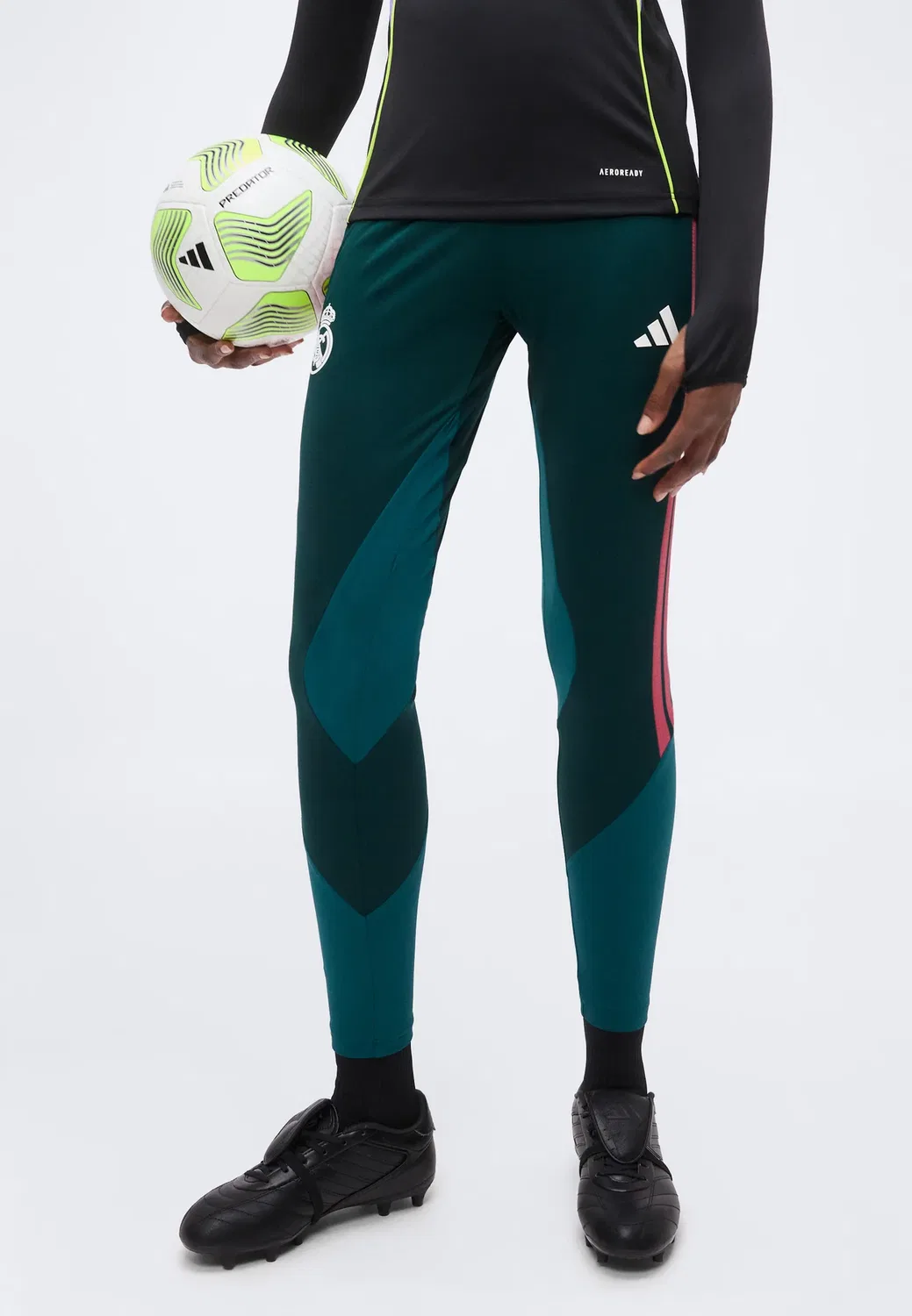 Спортивные тренировочные штаны Real Madrid 26/27 Tiro26 - клубная форма Adidas Performance, Aurora Ivy/Wild Pink — фото 4