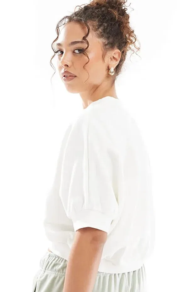 Женские свитшот с коротким рукавом Crop Loose Fit French Terry Short Sleeve Top Nike, Off White — фото 2