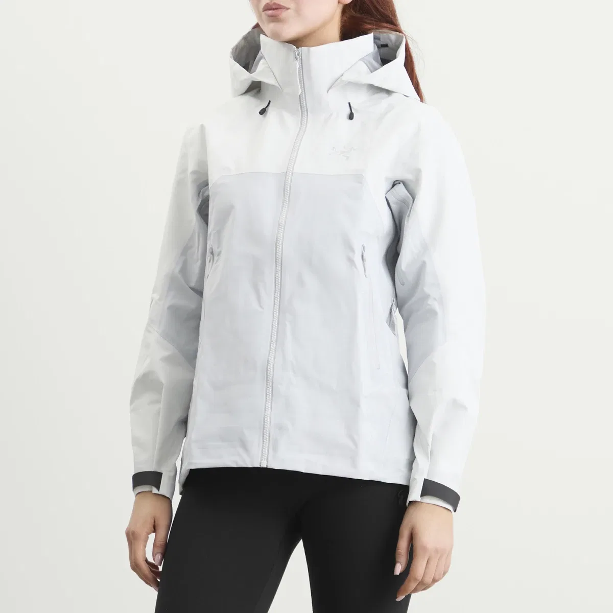 Женская куртка Beta AR Jacket Arcteryx, Arctic Silk / Solitude II — фото 2