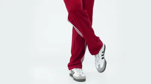 Мужские спортивные брюки трикотажные Firebird Drop Needle Track Pants Adidas Originals, красный — фото 2