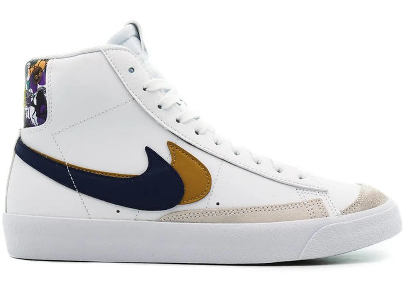Детские кроссовки Lifestyle Nike Blazer Mid '77 SE, White/Blue Void-Metallic Gold
