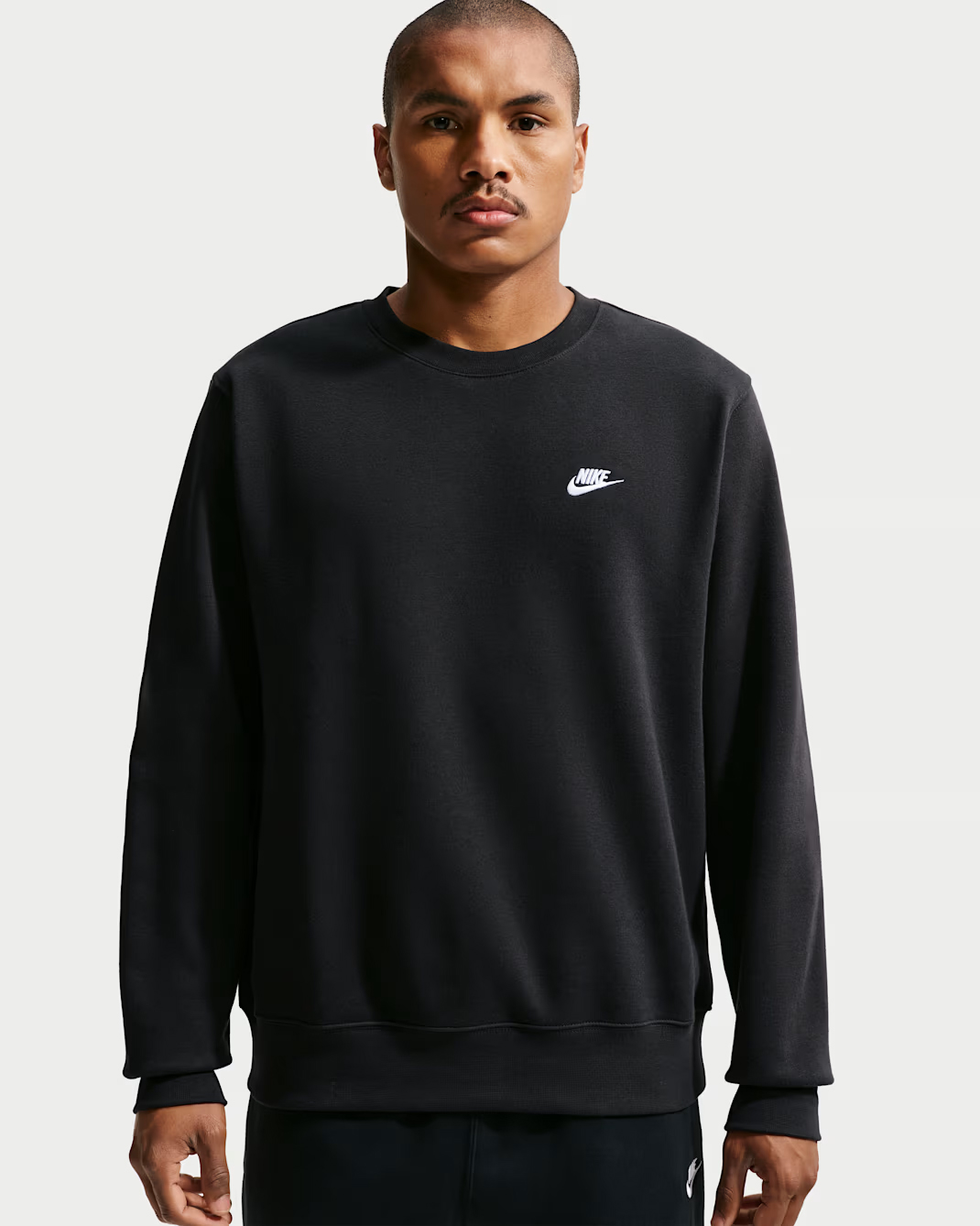 Свитшот Nike Club Fleece Crew, черный/белый — фото 3