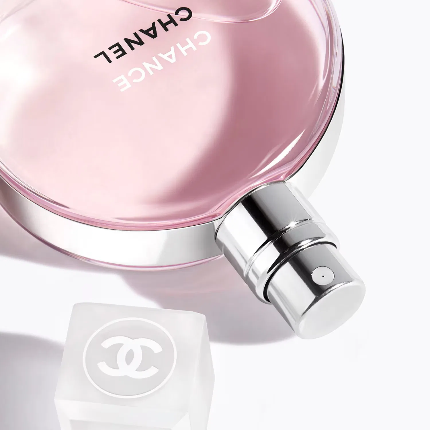 Туалетная вода 50 мл с нежным цветочно-фруктовым ароматом CHANEL — фото 3